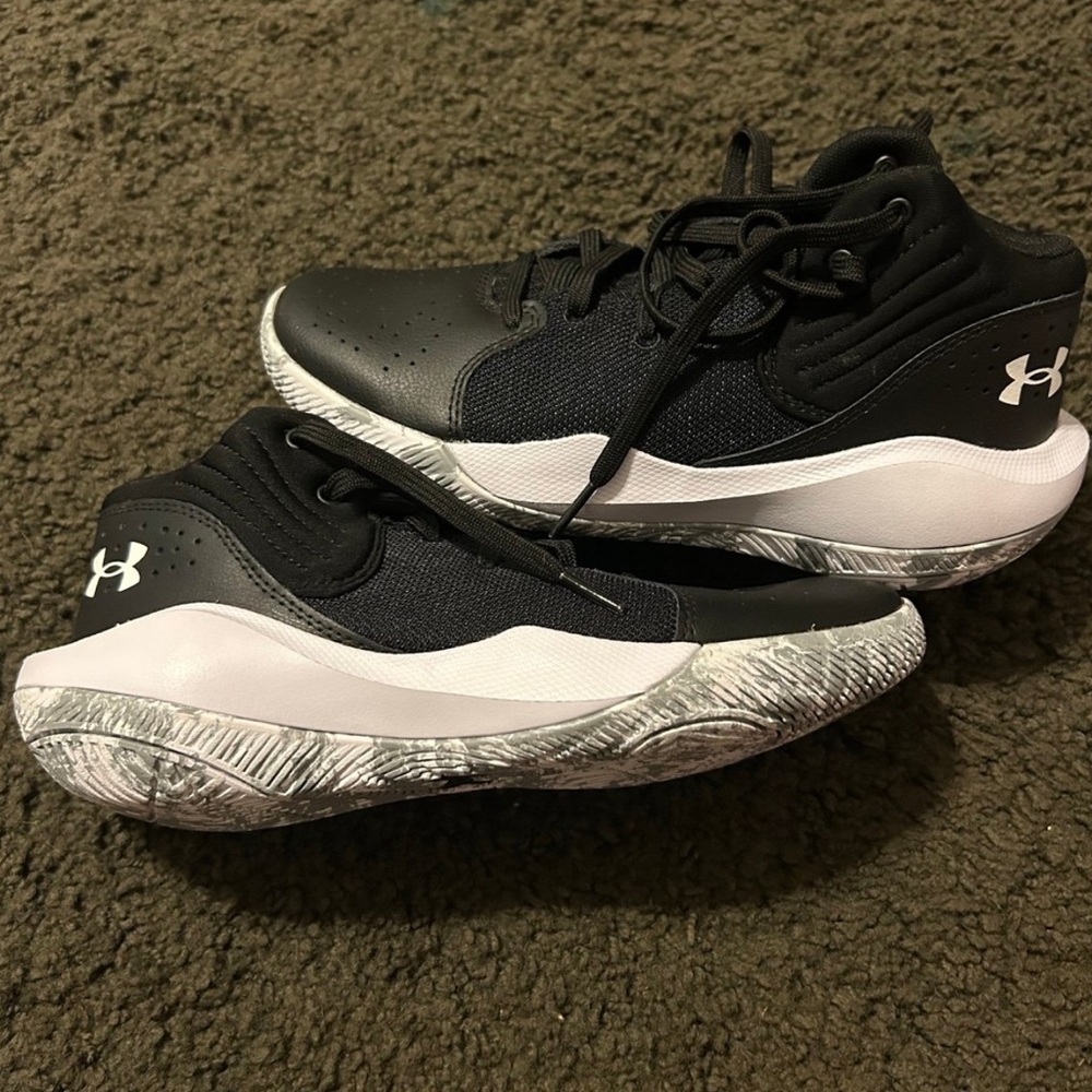 Under armour basketball shoes
